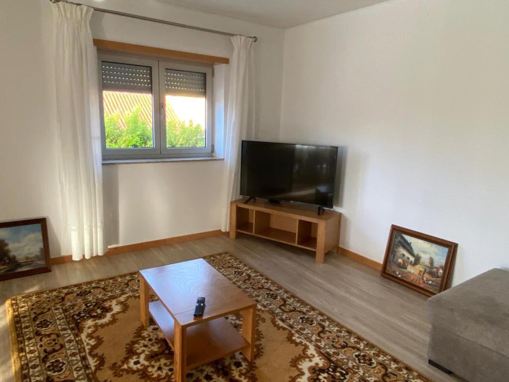 Vivenda Caixilao Casa Com 3 Quartos Виана-ду-Каштелу Экстерьер фото
